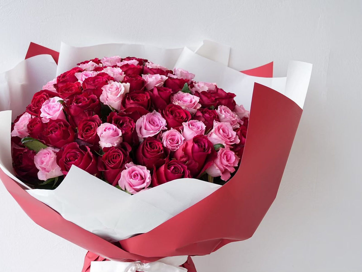 真紅とピンクのバラ99本のプロポーズの花束