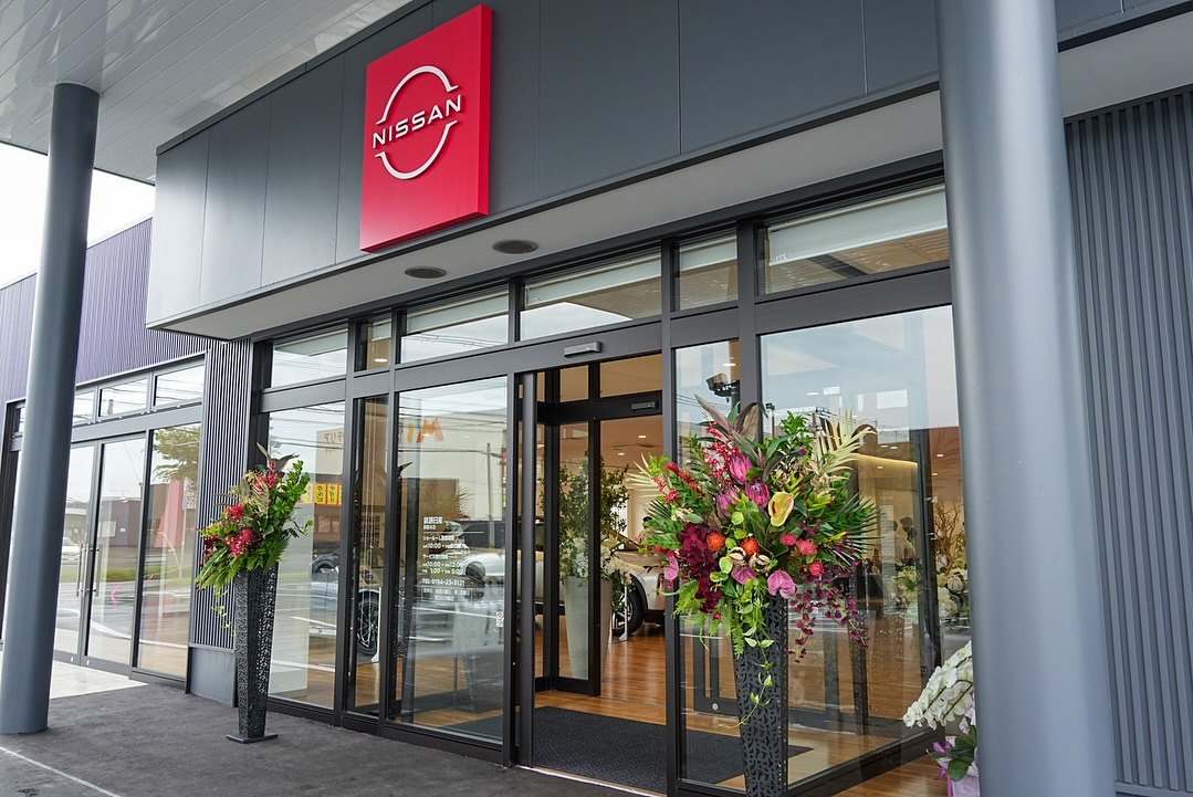 帯広日産自動車 釧路本店 オープニング装飾